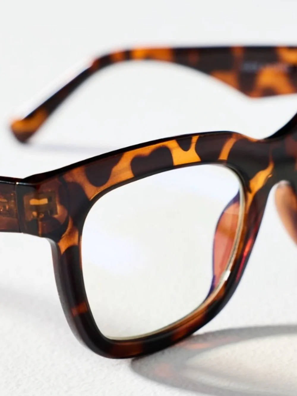 Anthropologie AJ Morgan Curved Square Readers NWT